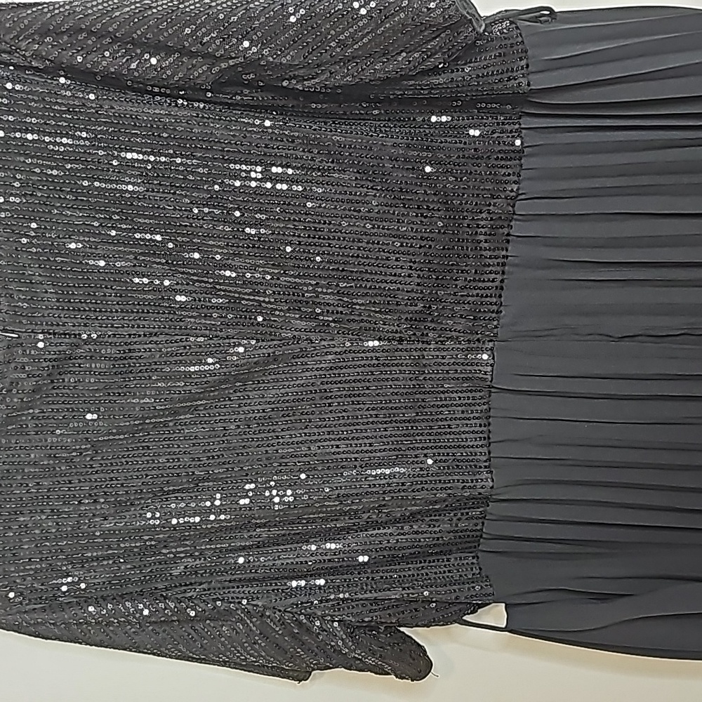 BloomChic Black Sequin Top Pleated Skirt Dress - Picture 9 of 10